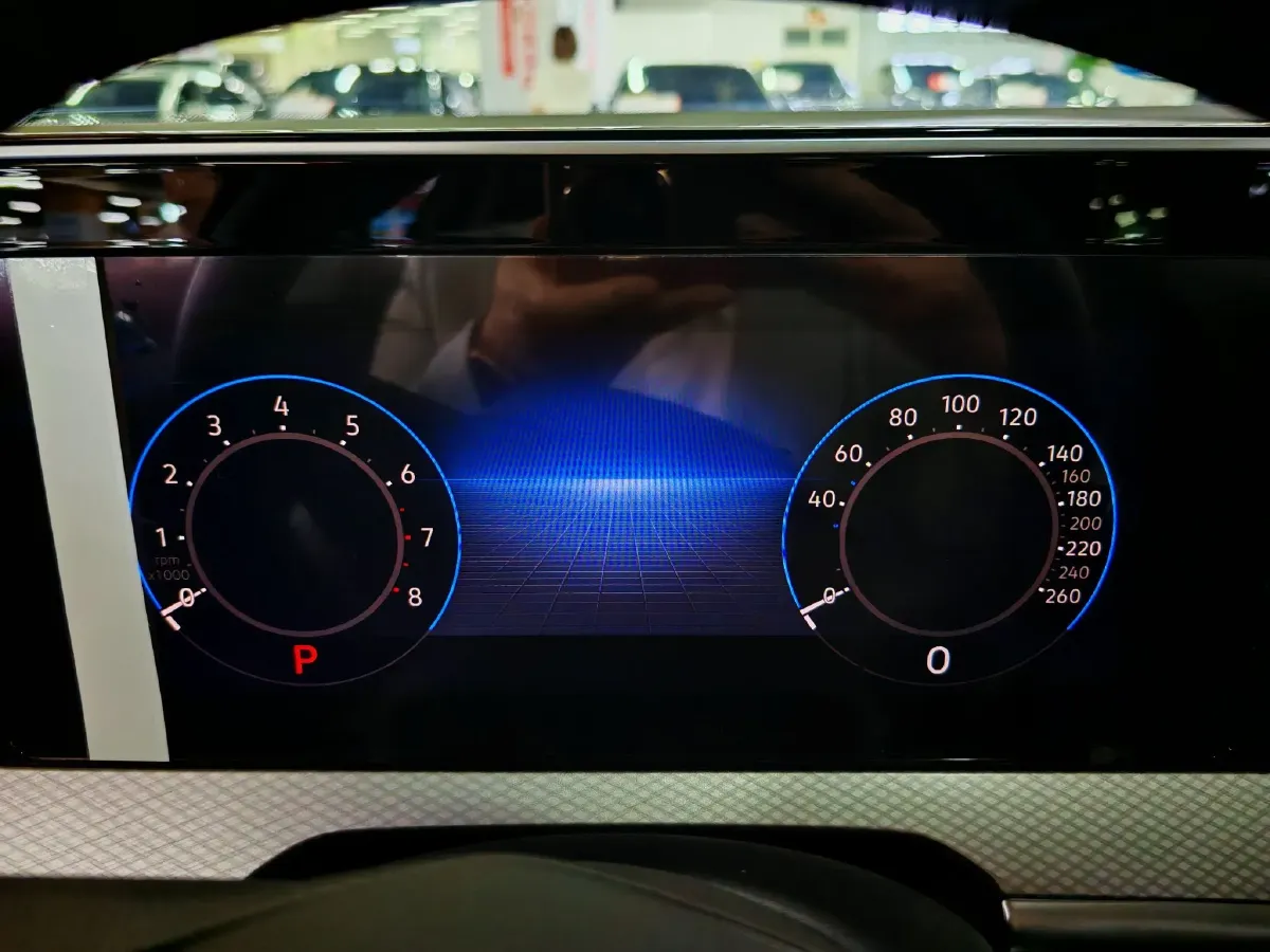 2023 Volkswagen Tavendor 2.0T 186HP L4 7DCT,autocango,china used car exporter,china ev exporter,chinese used car exporter,chinese used ev exporter