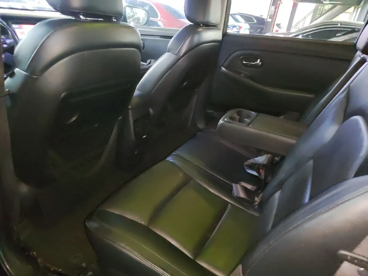 2013 Kia Carens 2.0L 152HP L4 6AT,autocango,china used car exporter,china ev exporter,chinese used car exporter,chinese used ev exporter