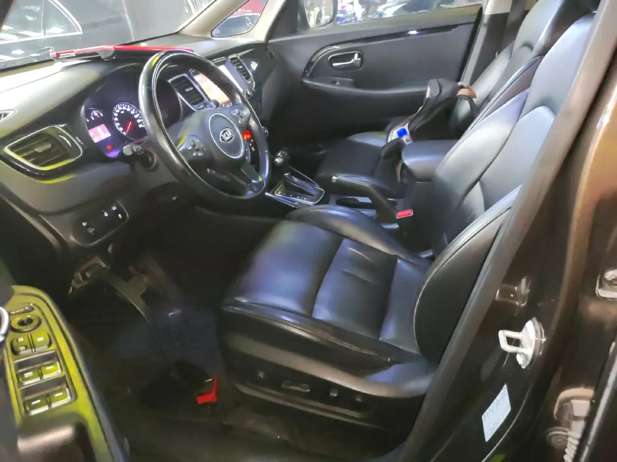2013 Kia Carens 2.0L 152HP L4 6AT,autocango,china used car exporter,china ev exporter,chinese used car exporter,chinese used ev exporter