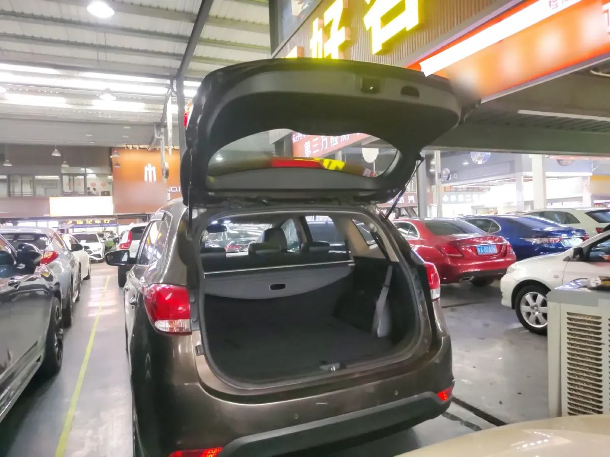 2013 Kia Carens 2.0L 152HP L4 6AT,autocango,china used car exporter,china ev exporter,chinese used car exporter,chinese used ev exporter