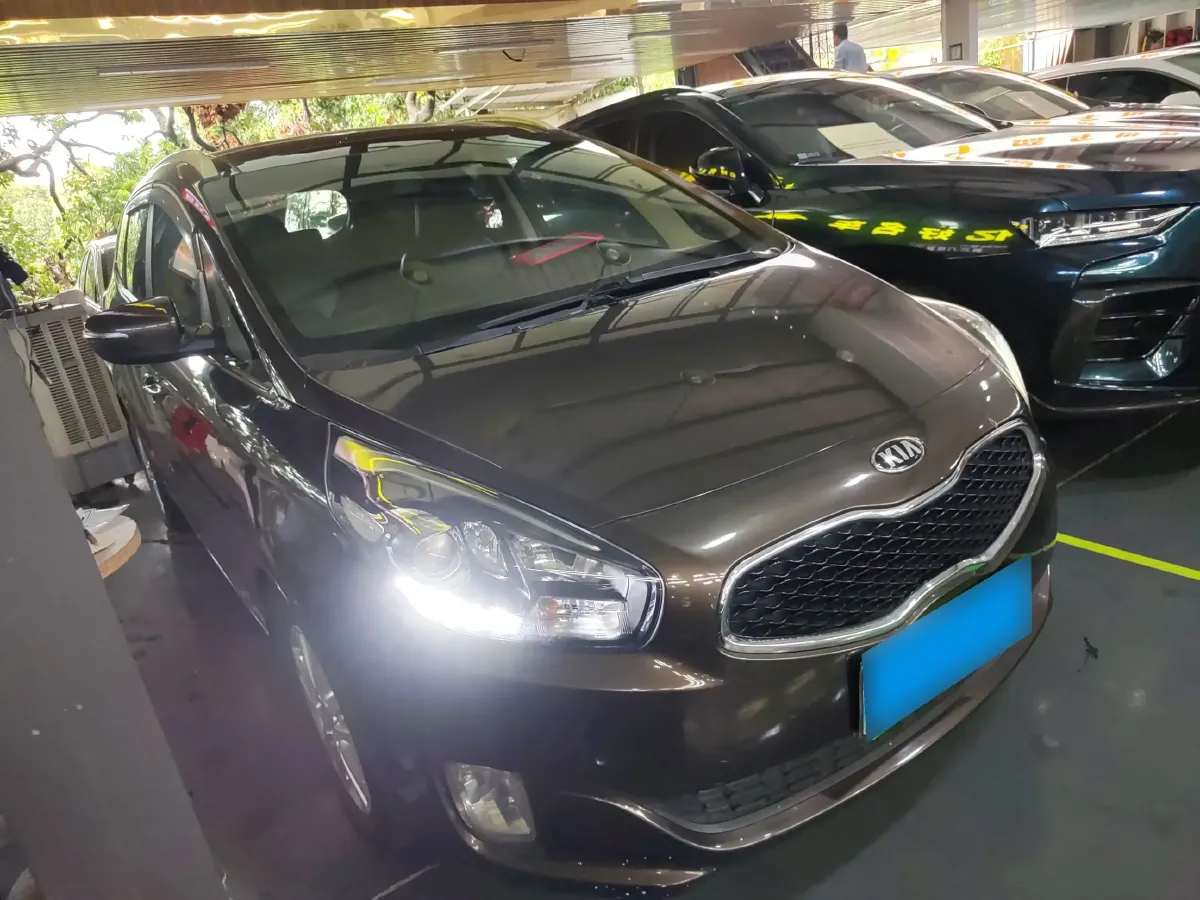 2013 Kia Carens 2.0L 152HP L4 6AT,autocango,china used car exporter,china ev exporter,chinese used car exporter,chinese used ev exporter