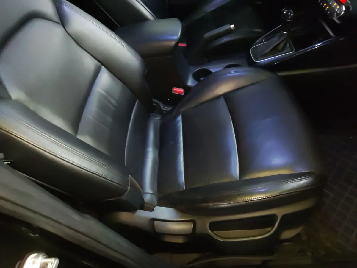 2013 Kia Carens 2.0L 152HP L4 6AT,autocango,china used car exporter,china ev exporter,chinese used car exporter,chinese used ev exporter