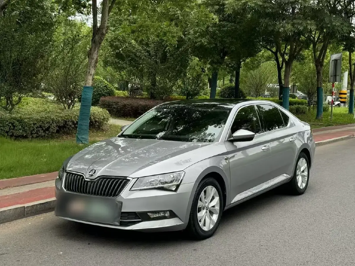 2018 Skoda Superb 1.4T 150HP L4 7DCT