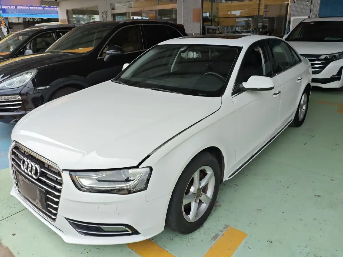 2015 Audi A4L 2.0T 180HP L4 CVT