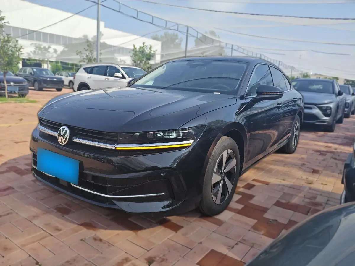 2024 Volkswagen Magotan 2.0T 220HP L4 7DCT