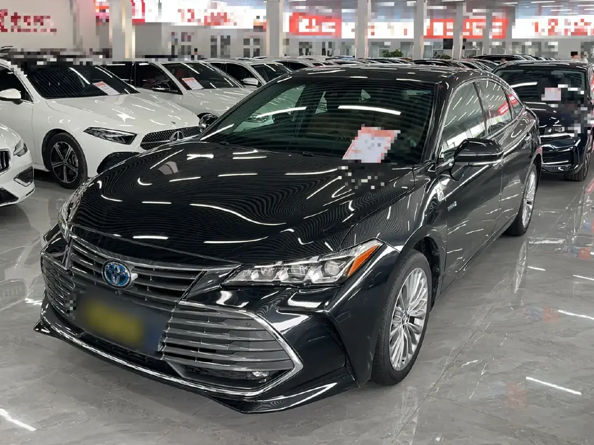 2019 Toyota Avalon 2.5L 178HP L4 E-CVT Hybrid