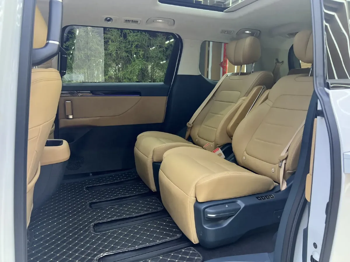 2024 GAC Trumpchi E8 2.0L 140HP L4 2DHT PHEV 25.57KWH,autocango,china used car exporter,china ev exporter,chinese used car exporter,chinese used ev exporter