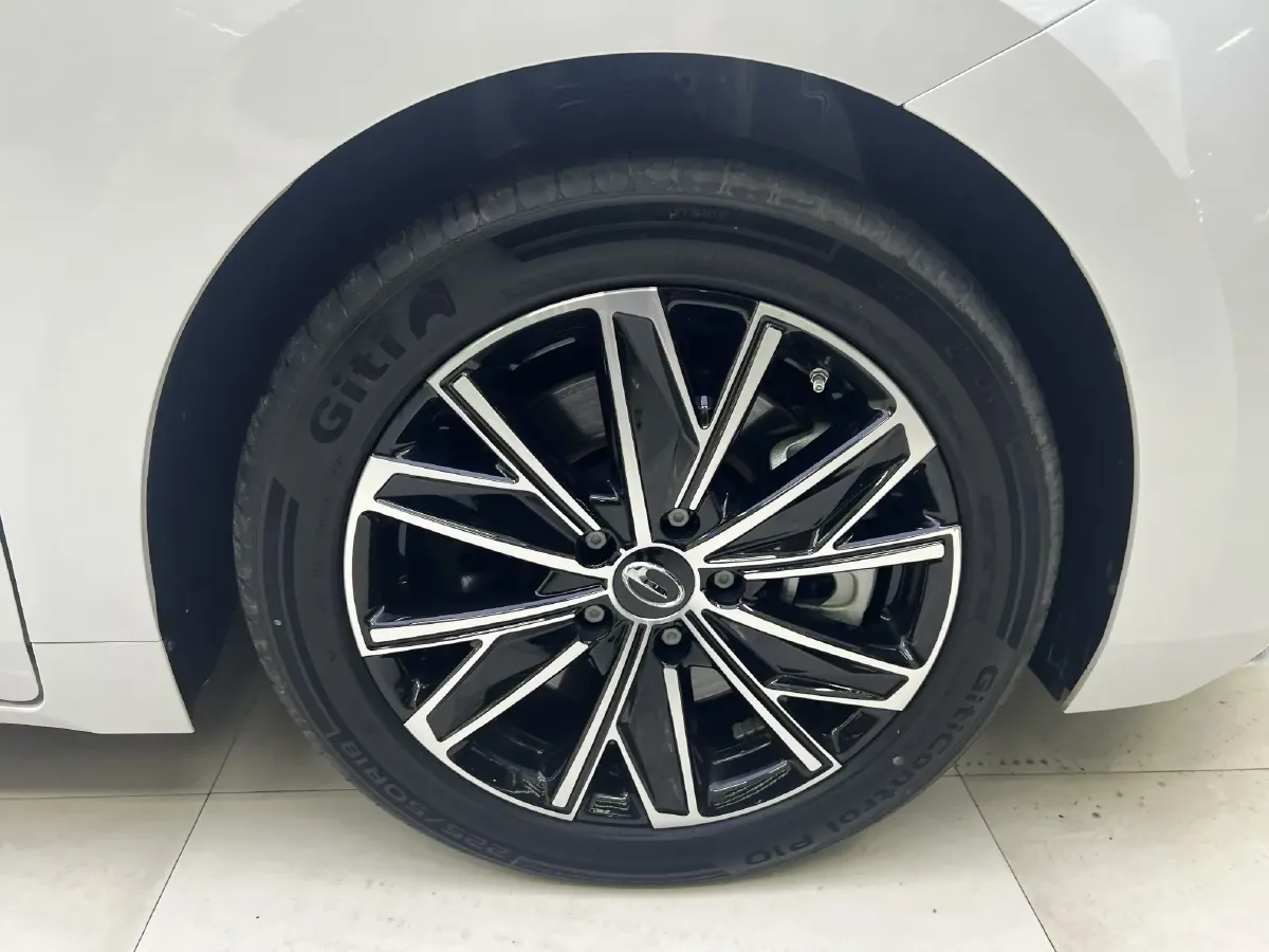 2024 GAC Trumpchi E8 2.0L 140HP L4 2DHT PHEV 25.57KWH,autocango,china used car exporter,china ev exporter,chinese used car exporter,chinese used ev exporter