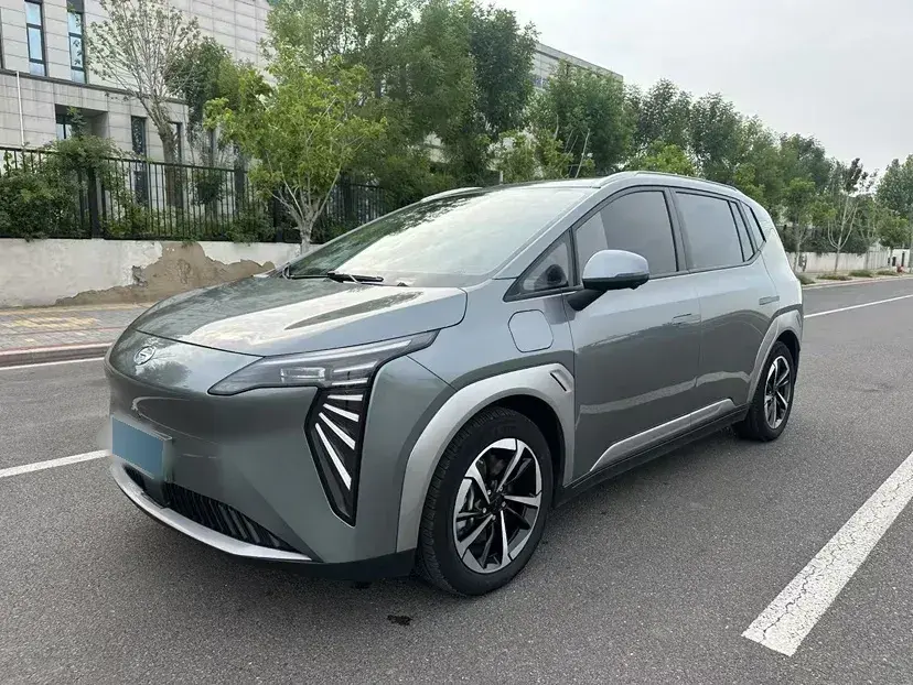 2023 Aion Y BEV 61.7KWH