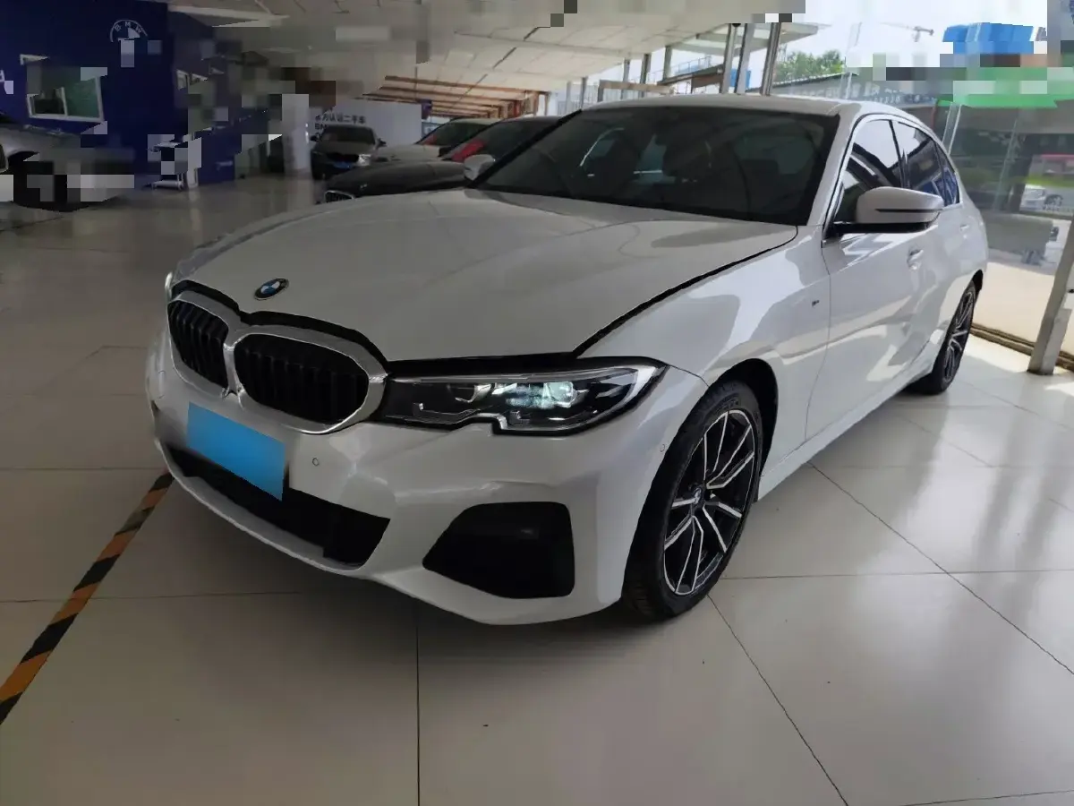 2022 BMW 3 Series 2.0T 184HP L4 8AT