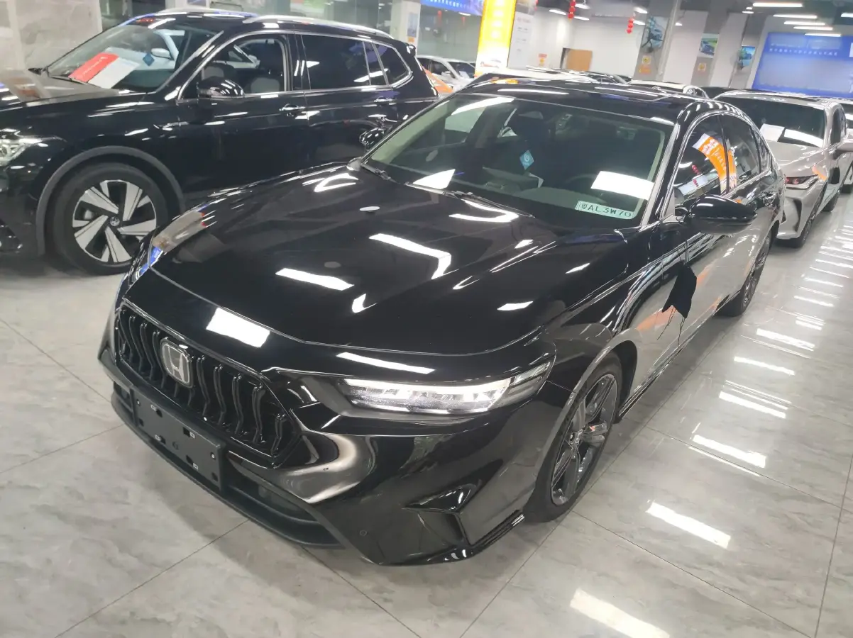 2024 Honda Inspire 1.5T 192HP L4 CVT