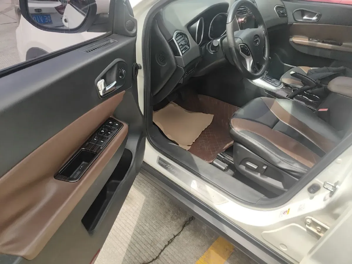 2015 GAC Trumpchi GS5 Super 2.0L 147HP L4 5AT,autocango,china used car exporter,china ev exporter,chinese used car exporter,chinese used ev exporter