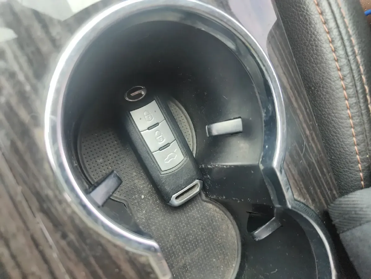 2015 GAC Trumpchi GS5 Super 2.0L 147HP L4 5AT,autocango,china used car exporter,china ev exporter,chinese used car exporter,chinese used ev exporter