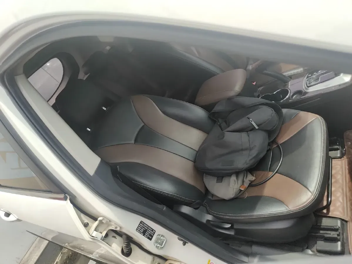 2015 GAC Trumpchi GS5 Super 2.0L 147HP L4 5AT,autocango,china used car exporter,china ev exporter,chinese used car exporter,chinese used ev exporter