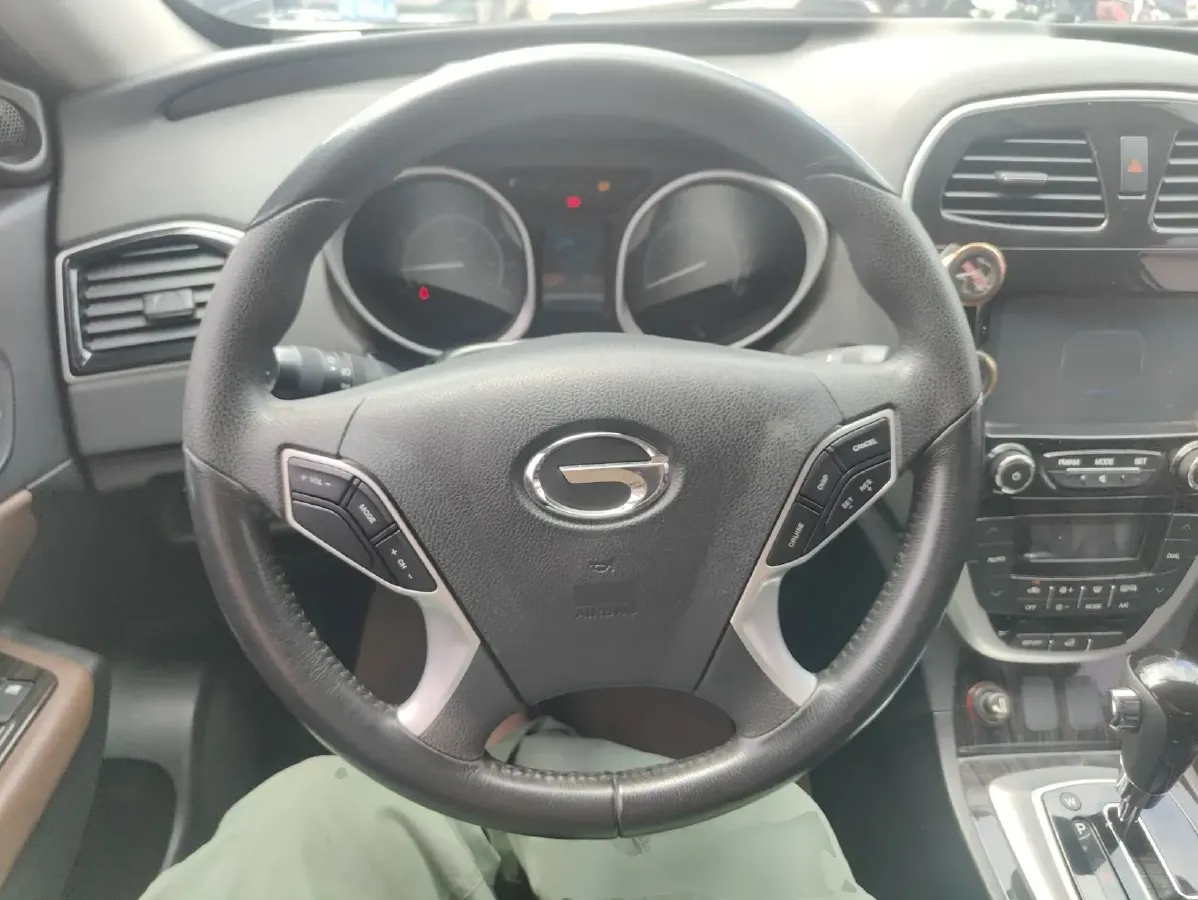 2015 GAC Trumpchi GS5 Super 2.0L 147HP L4 5AT,autocango,china used car exporter,china ev exporter,chinese used car exporter,chinese used ev exporter