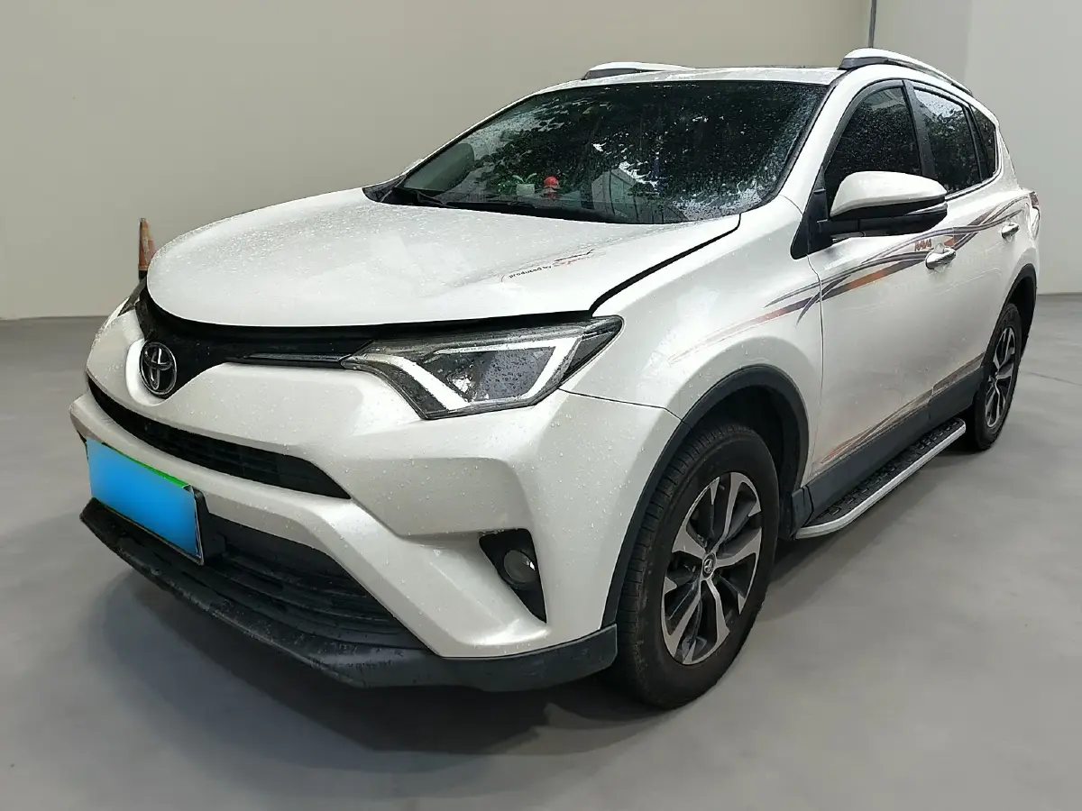 2016 Toyota RAV4 2.0L 151HP L4 CVT