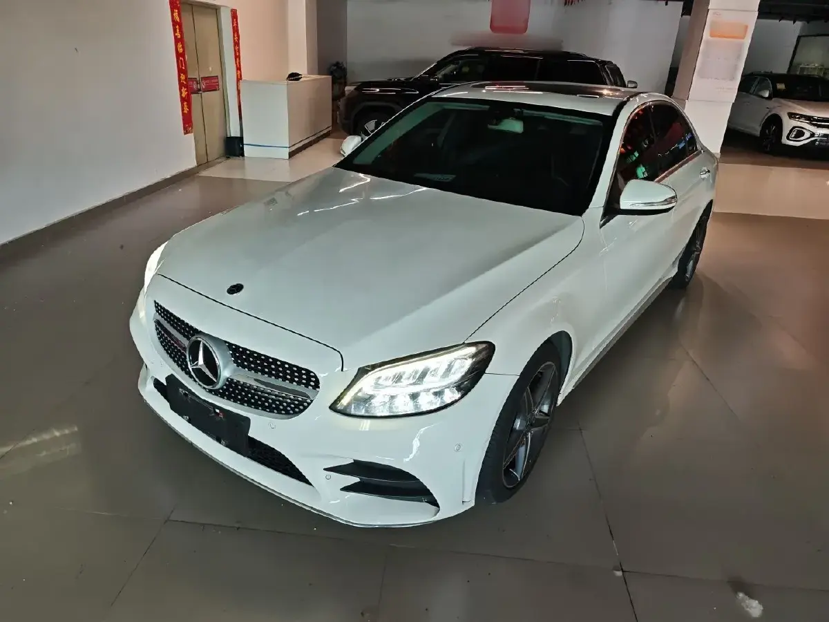 2017 Mercedes-Benz C Class 1.6T 156HP L4 9AT
