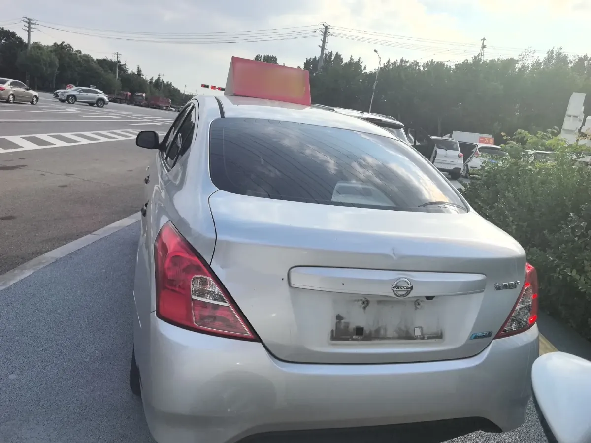 2015 Nissan Sunny 1.5L 112HP L4 5MT,autocango,china used car exporter,china ev exporter,chinese used car exporter,chinese used ev exporter