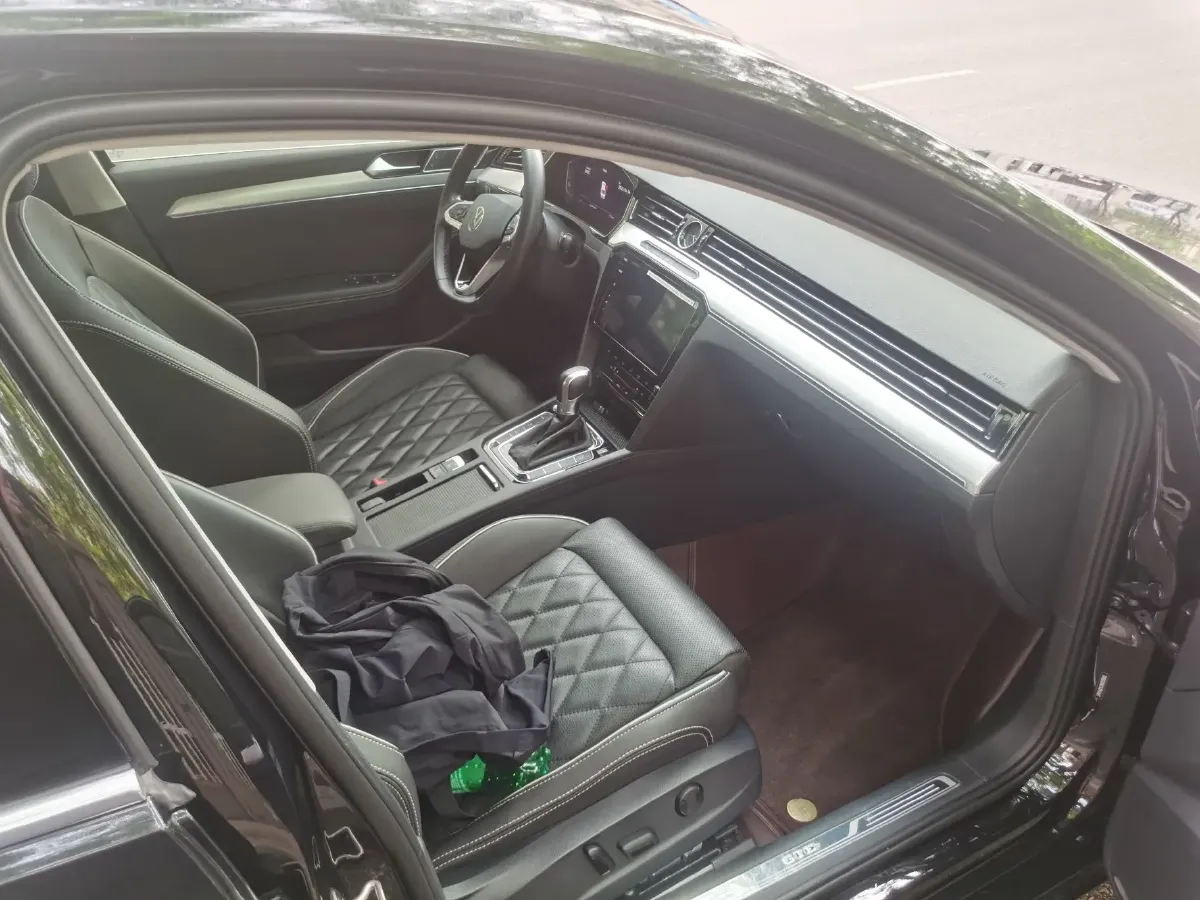 2022 Volkswagen Magotan GTE 1.4T 150HP L4 6DCT PHEV 13KWH,autocango,china used car exporter,china ev exporter,chinese used car exporter,chinese used ev exporter