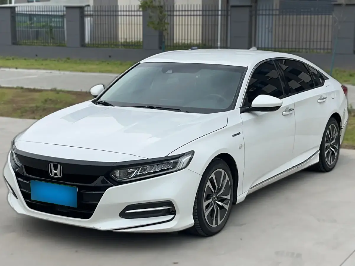 2018 Honda Accord 2.0L 146HP L4 E-CVT Hybrid
