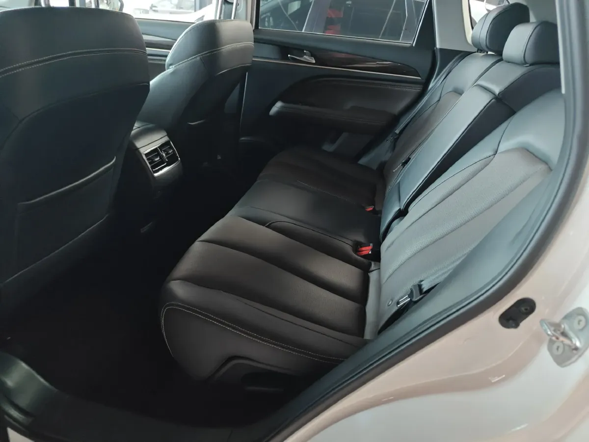 2019 GAC Trumpchi GS5 1.5T 169HP L4 6AT,autocango,china used car exporter,china ev exporter,chinese used car exporter,chinese used ev exporter