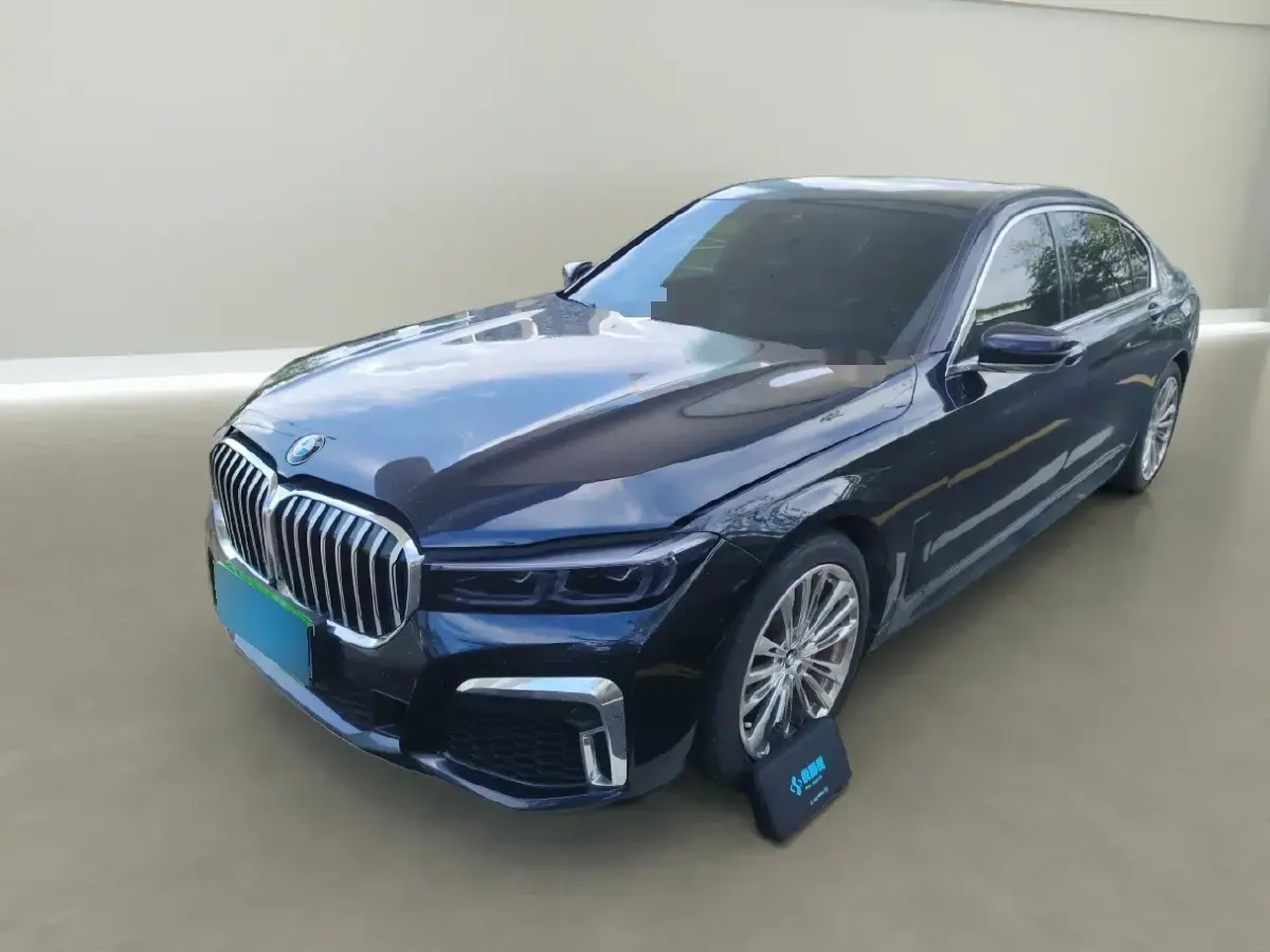 2019 BMW 7 Series 2.0T 265HP L4 8AT