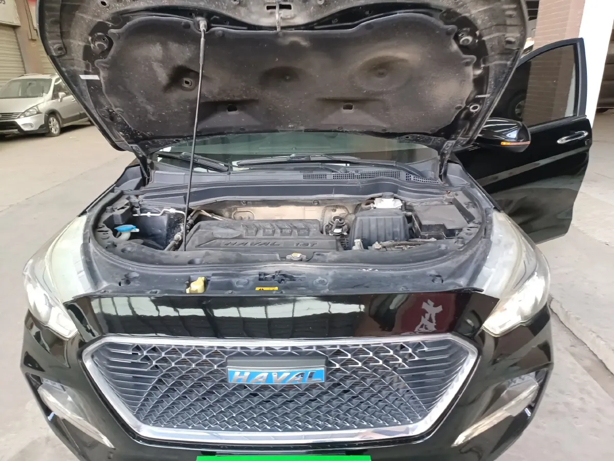 2017 Haval M6 1.5T 150HP L4 6AT,autocango,china used car exporter,china ev exporter,chinese used car exporter,chinese used ev exporter