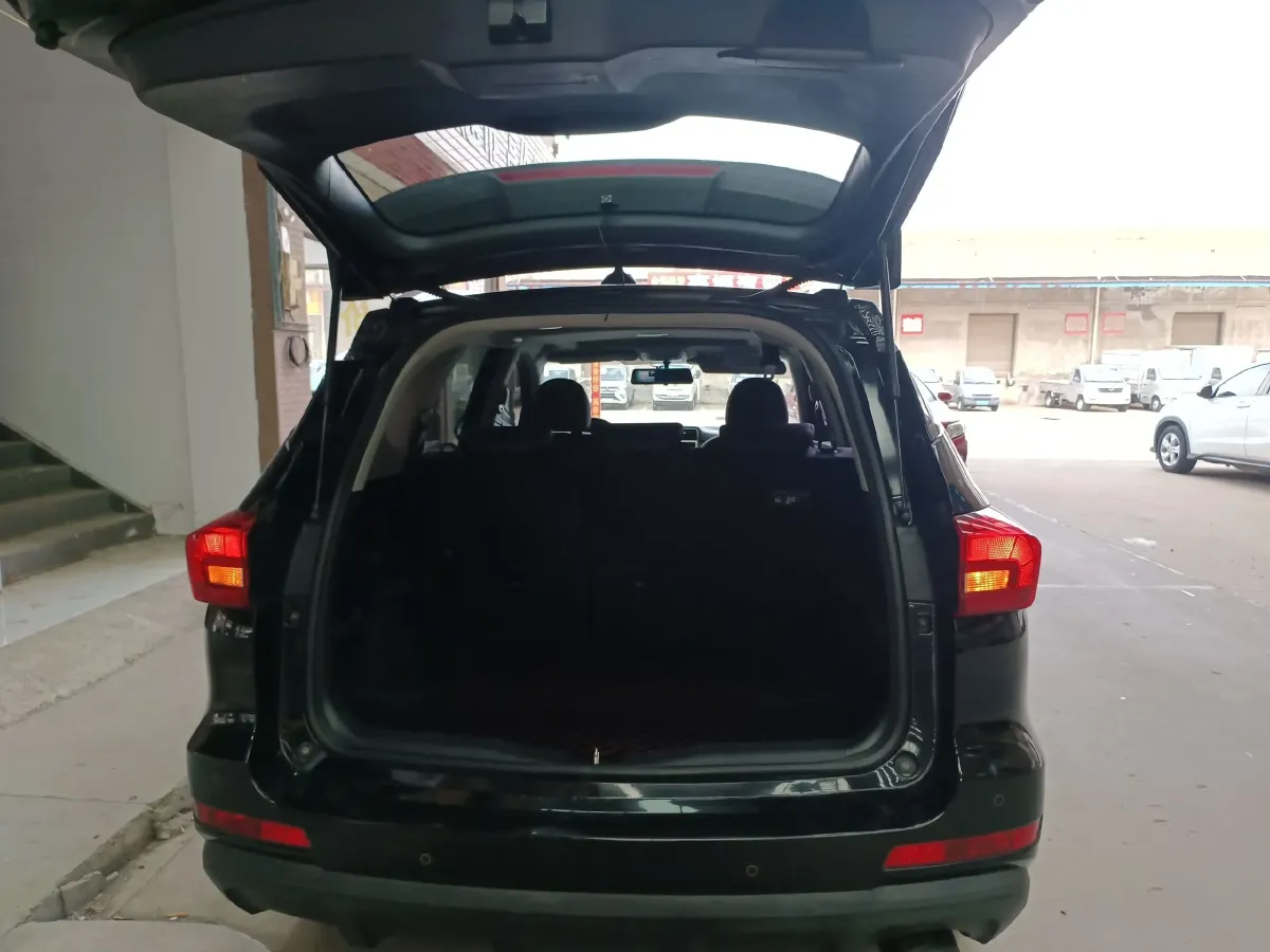 2017 Haval M6 1.5T 150HP L4 6AT,autocango,china used car exporter,china ev exporter,chinese used car exporter,chinese used ev exporter