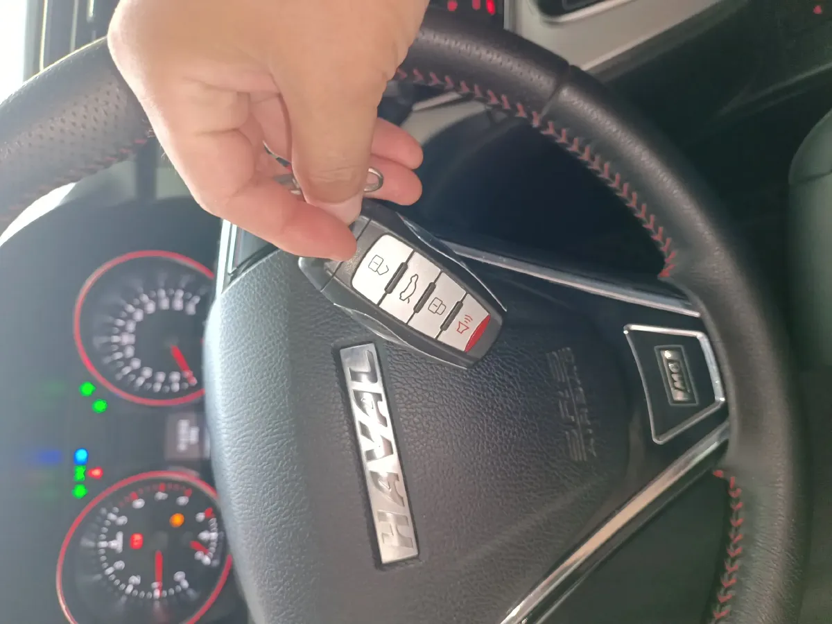 2017 Haval M6 1.5T 150HP L4 6AT,autocango,china used car exporter,china ev exporter,chinese used car exporter,chinese used ev exporter