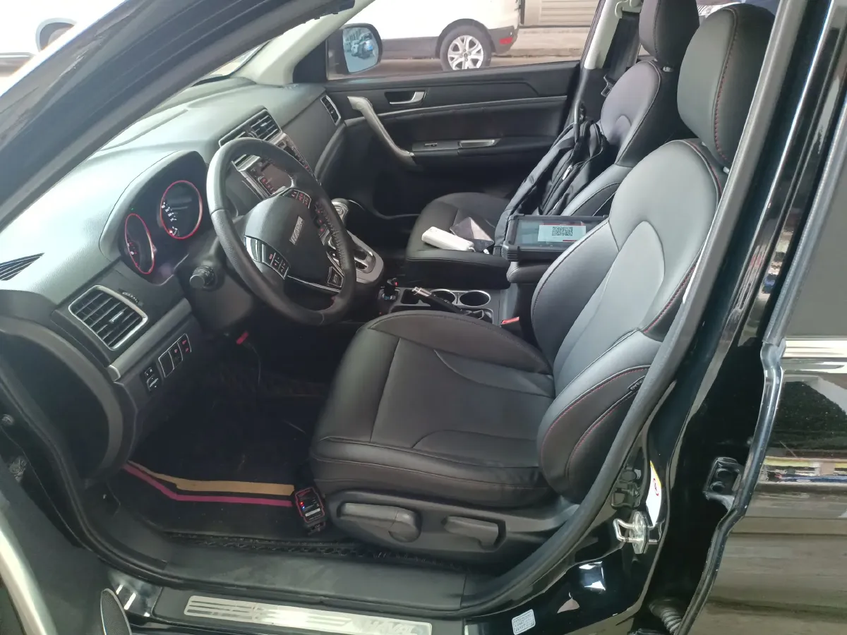 2017 Haval M6 1.5T 150HP L4 6AT,autocango,china used car exporter,china ev exporter,chinese used car exporter,chinese used ev exporter