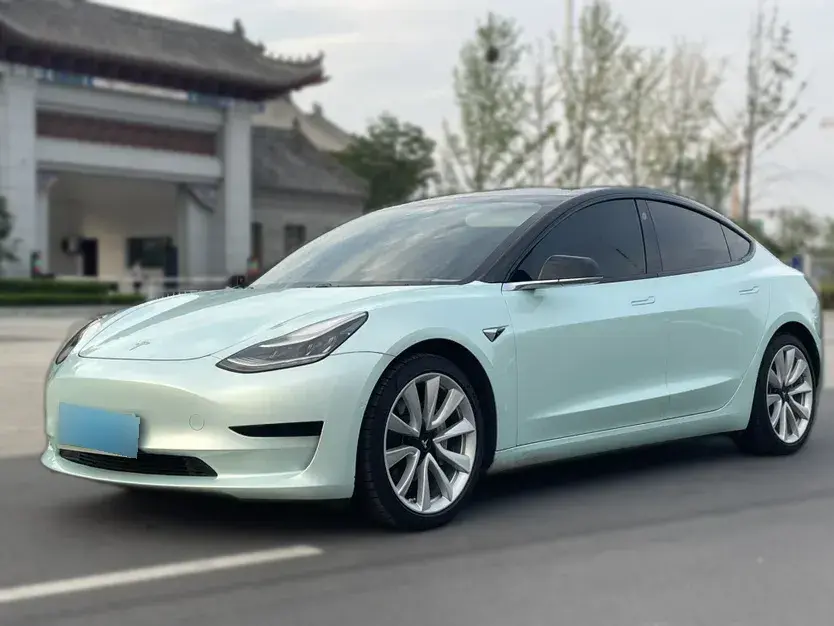 2019 Tesla Model 3 BEV 52KWH