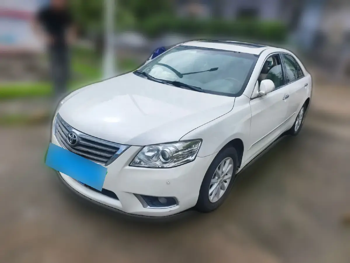 2011 Toyota Camry 2.0L 147HP L4 4AT