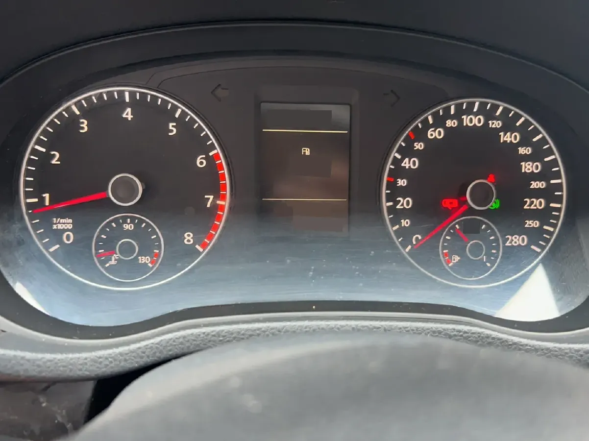 2013 Volkswagen Passat 1.8T 160HP L4 7DCT,autocango,china used car exporter,china ev exporter,chinese used car exporter,chinese used ev exporter