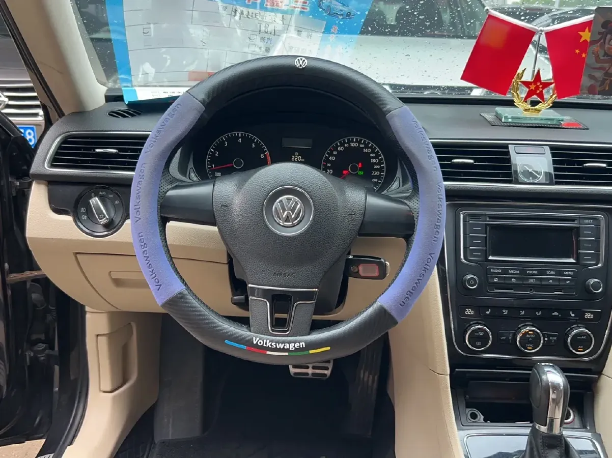 2013 Volkswagen Passat 1.8T 160HP L4 7DCT,autocango,china used car exporter,china ev exporter,chinese used car exporter,chinese used ev exporter