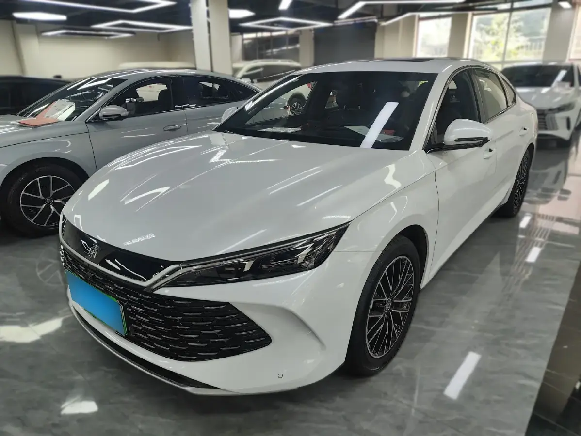 2024 BYD QinL 1.5L 101HP L4 E-CVT PHEV 15.87KWH