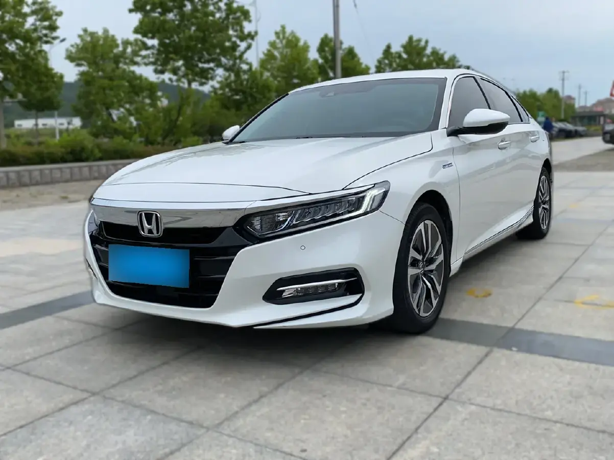 2018 Honda Accord 2.0L 146HP L4 E-CVT Hybrid
