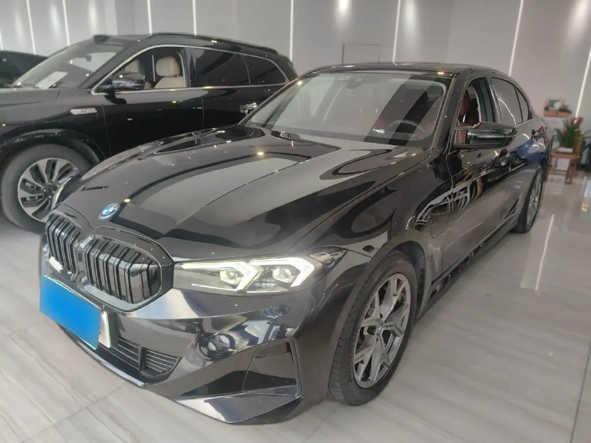 2022 BMW i3 BEV 70KWH