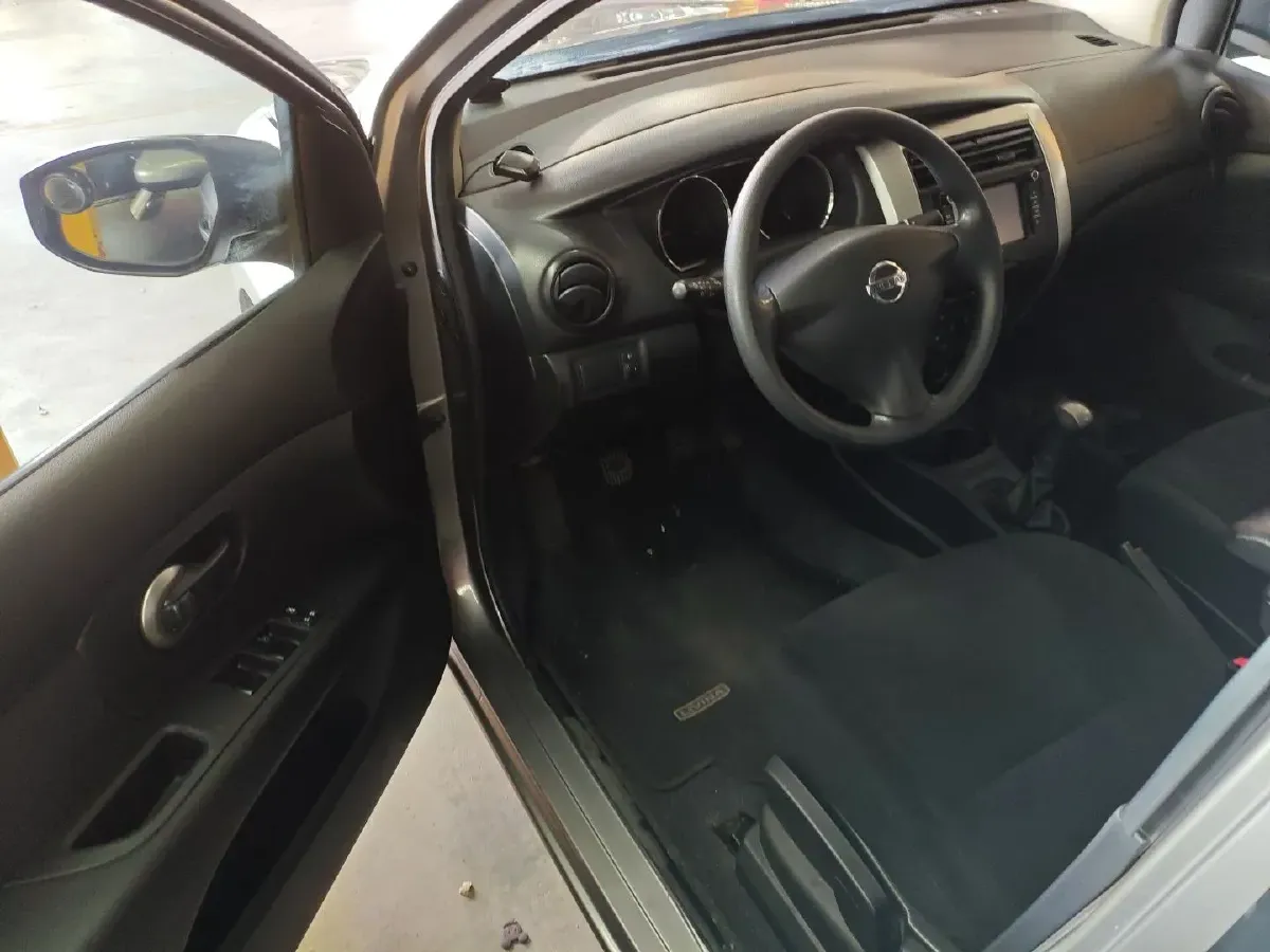 2013 Nissan Livina 1.6L 124HP L4 5MT,autocango,china used car exporter,china ev exporter,chinese used car exporter,chinese used ev exporter