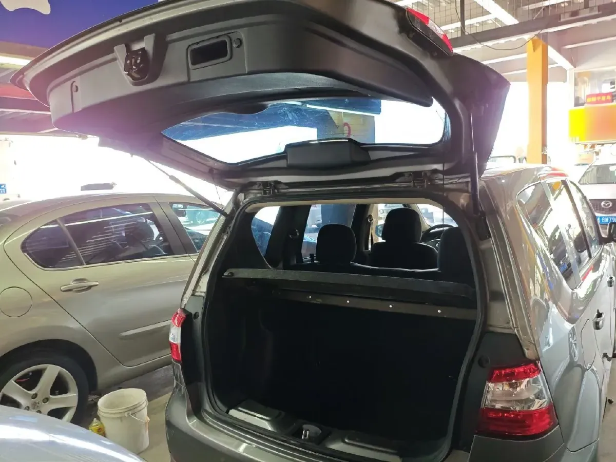 2013 Nissan Livina 1.6L 124HP L4 5MT,autocango,china used car exporter,china ev exporter,chinese used car exporter,chinese used ev exporter