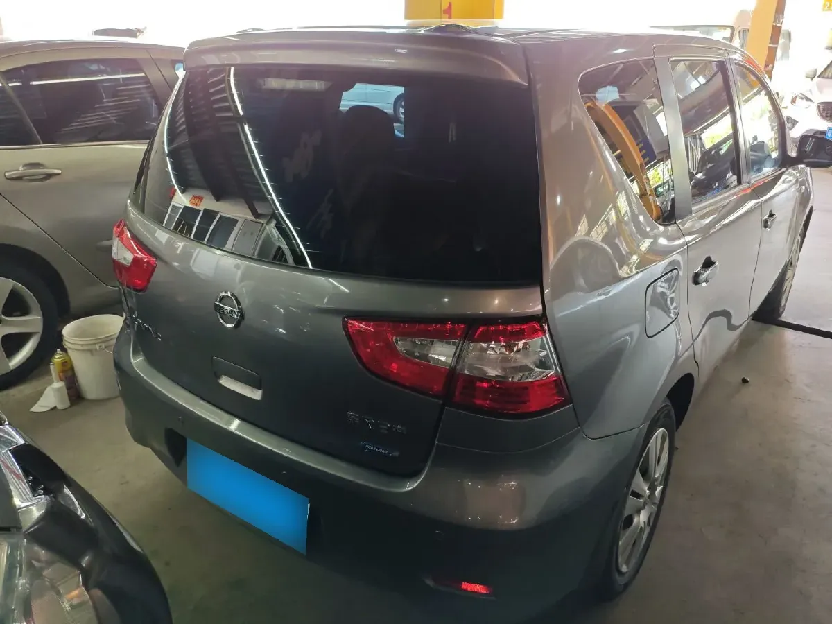 2013 Nissan Livina 1.6L 124HP L4 5MT,autocango,china used car exporter,china ev exporter,chinese used car exporter,chinese used ev exporter