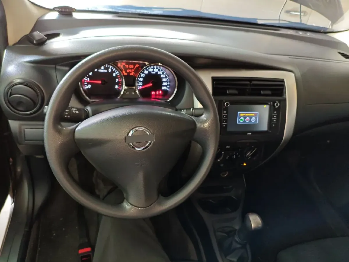 2013 Nissan Livina 1.6L 124HP L4 5MT,autocango,china used car exporter,china ev exporter,chinese used car exporter,chinese used ev exporter