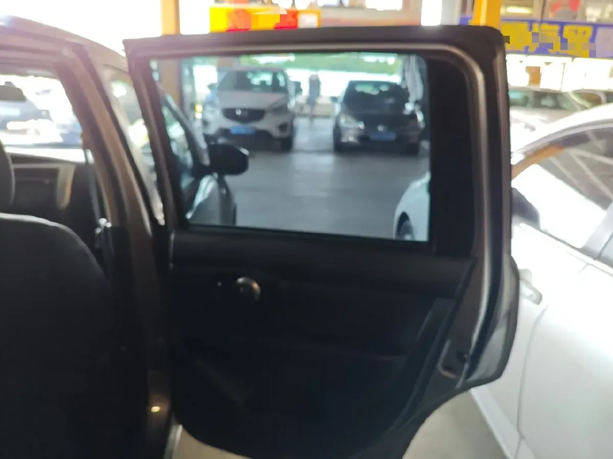 2013 Nissan Livina 1.6L 124HP L4 5MT,autocango,china used car exporter,china ev exporter,chinese used car exporter,chinese used ev exporter