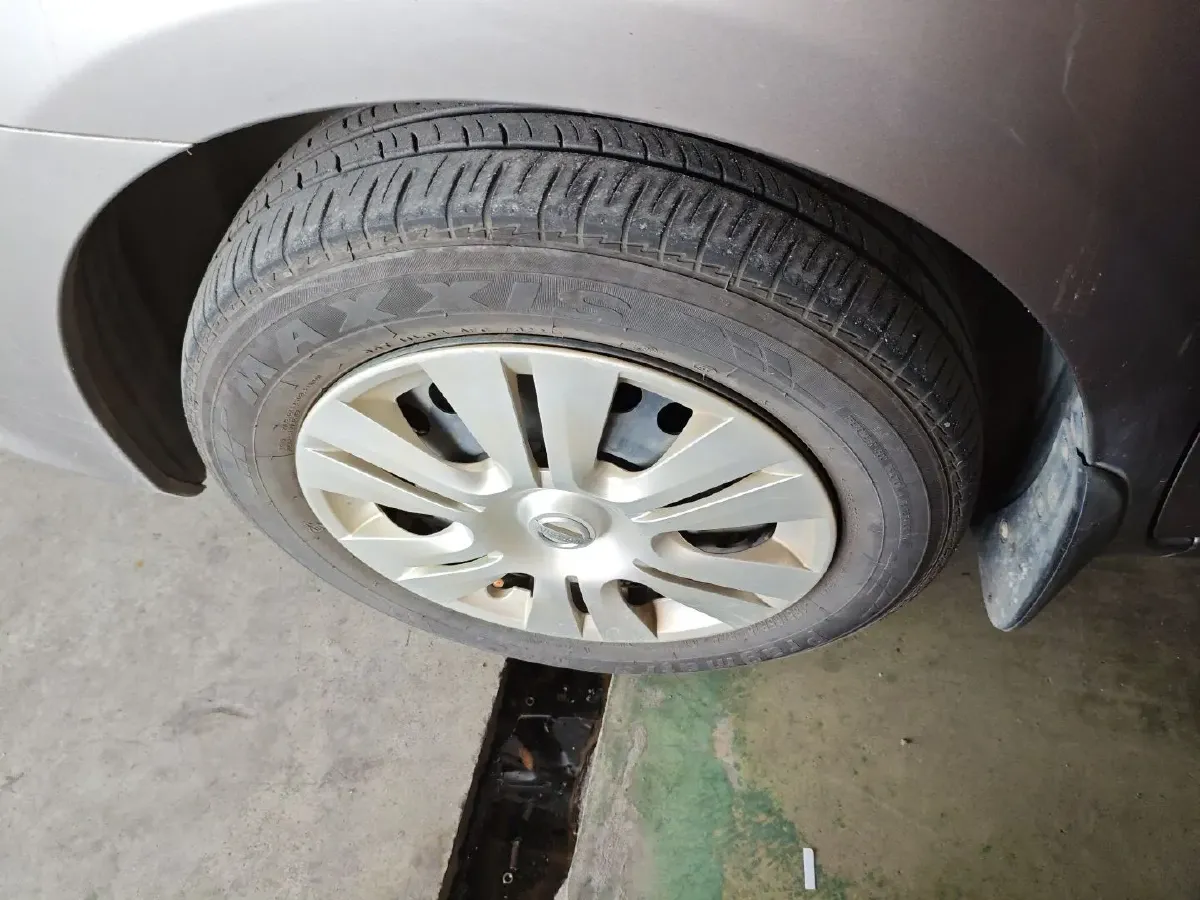 2013 Nissan Livina 1.6L 124HP L4 5MT,autocango,china used car exporter,china ev exporter,chinese used car exporter,chinese used ev exporter