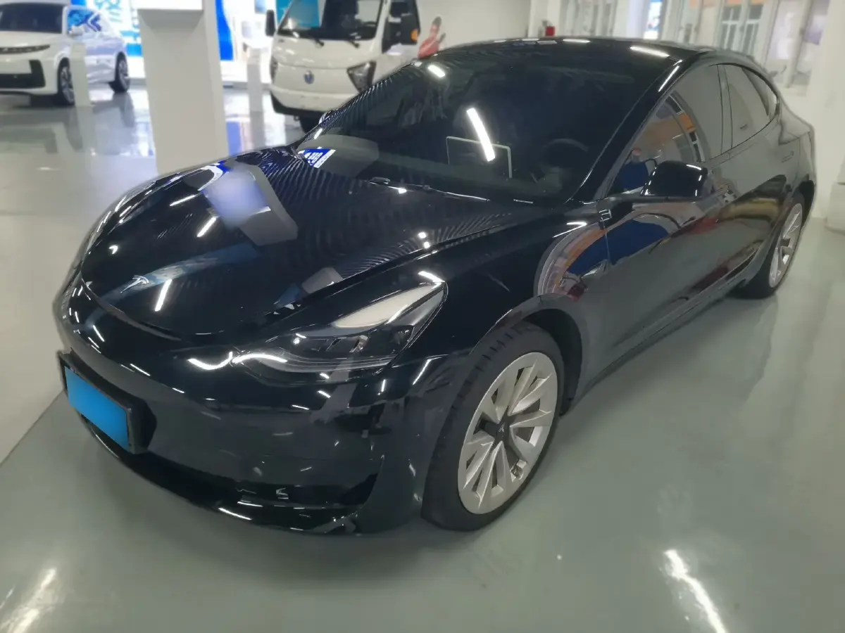 2022 Tesla Model 3 BEV 60KWH