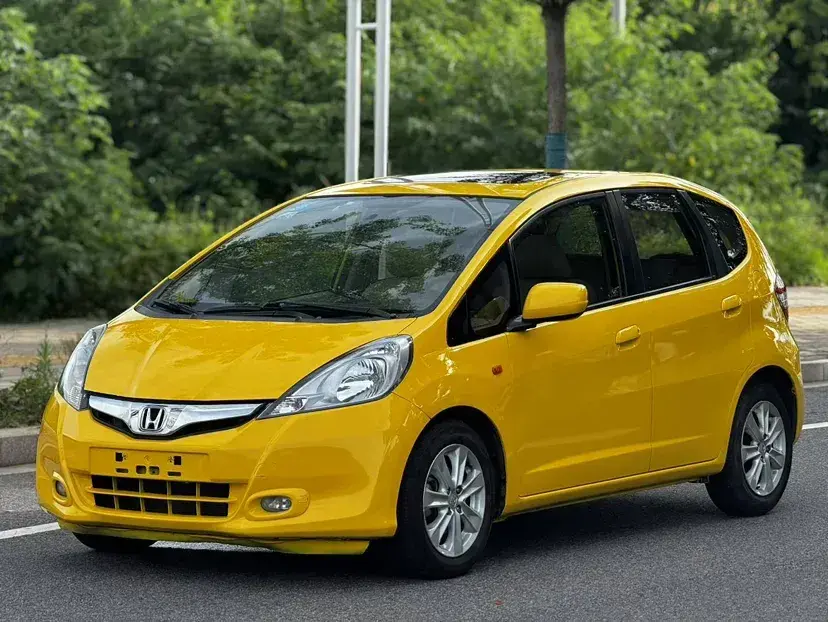 2011 Honda Fit 1.5L 120HP L4 5AT