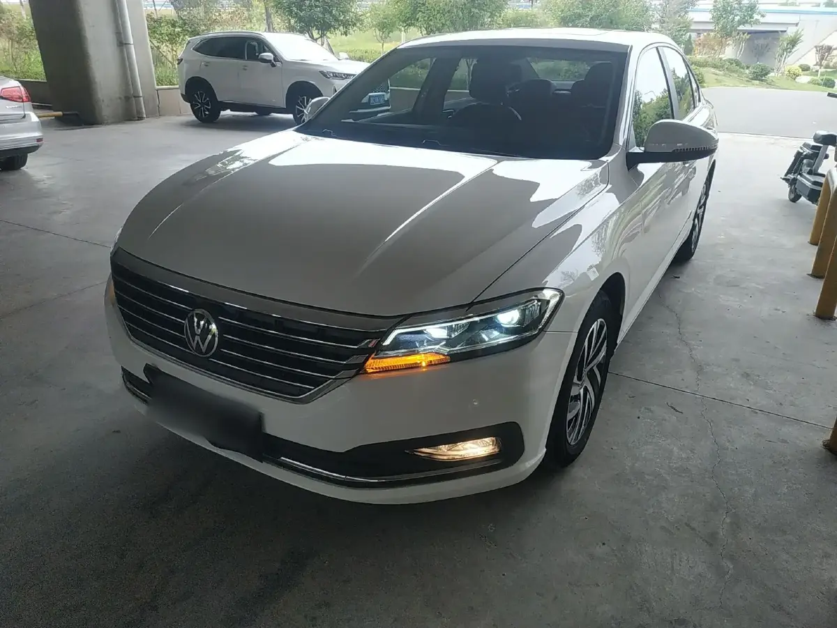 2022 Volkswagen Lavida 1.5L 113HP L4 6AT