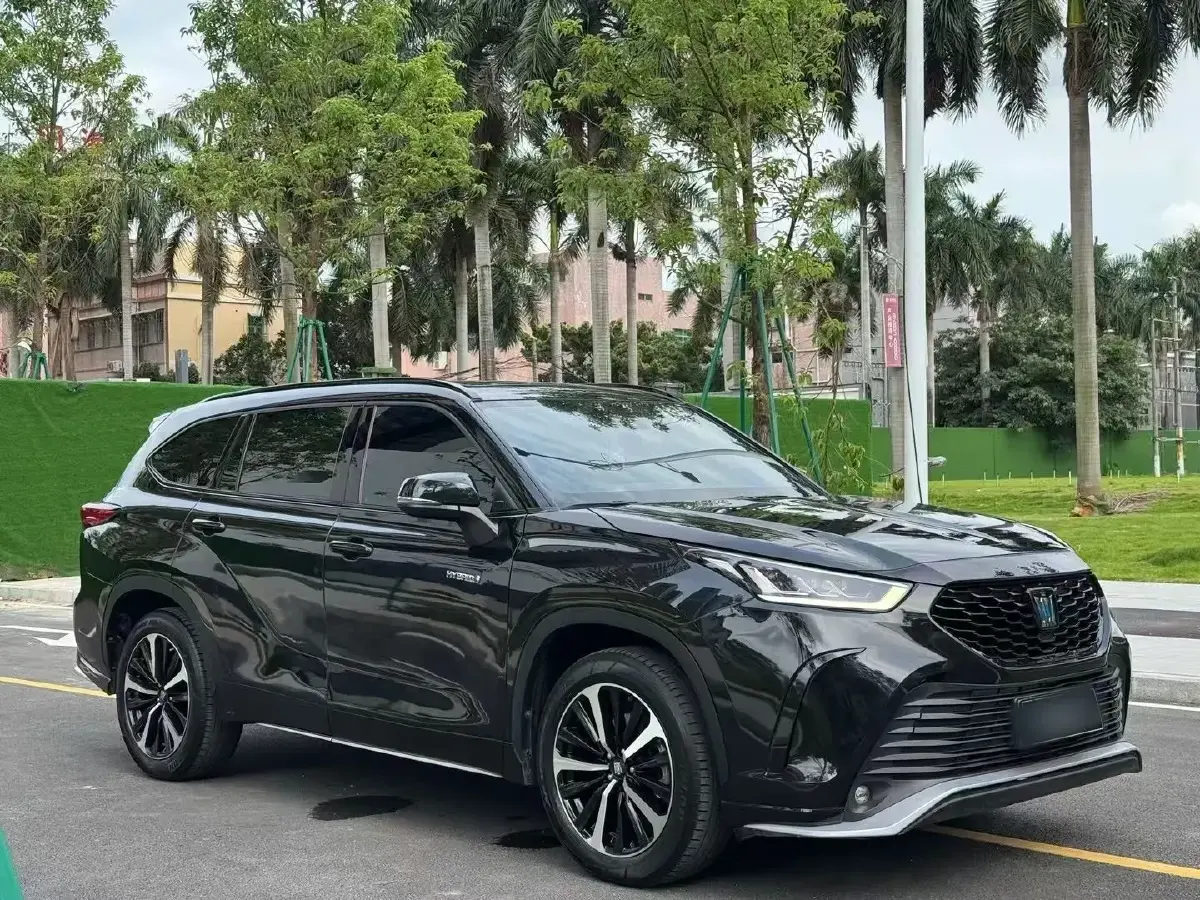 2021 Toyota Crown Kluger 2.5L 192HP L4 E-CVT Hybrid