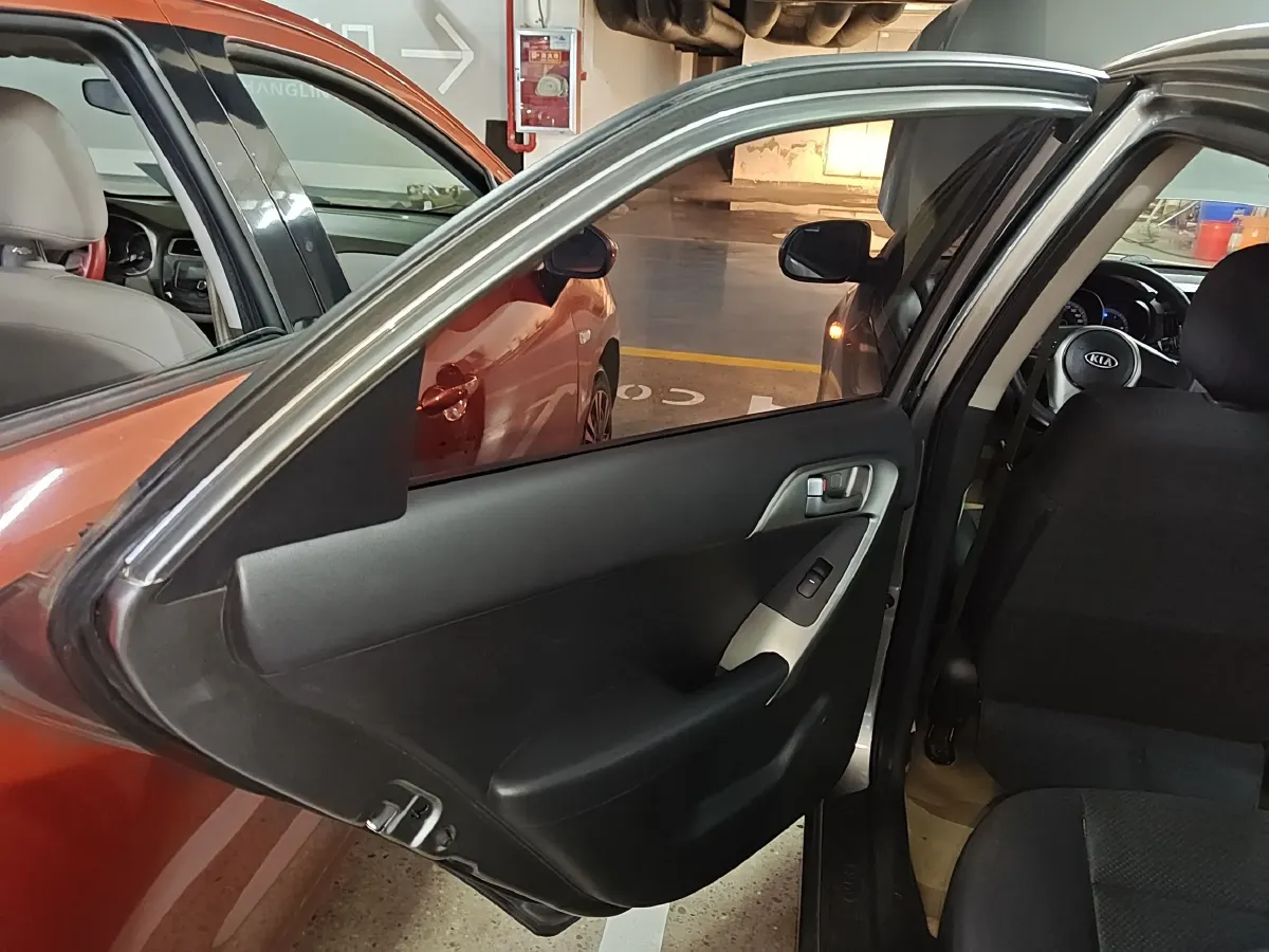 2011 Kia Forte 1.6L 123HP L4 4AT,autocango,china used car exporter,china ev exporter,chinese used car exporter,chinese used ev exporter