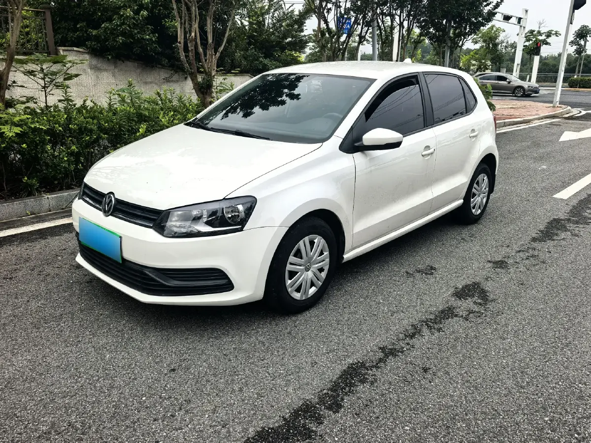 2018 Volkswagen Polo 1.5L 110HP L4 6AT