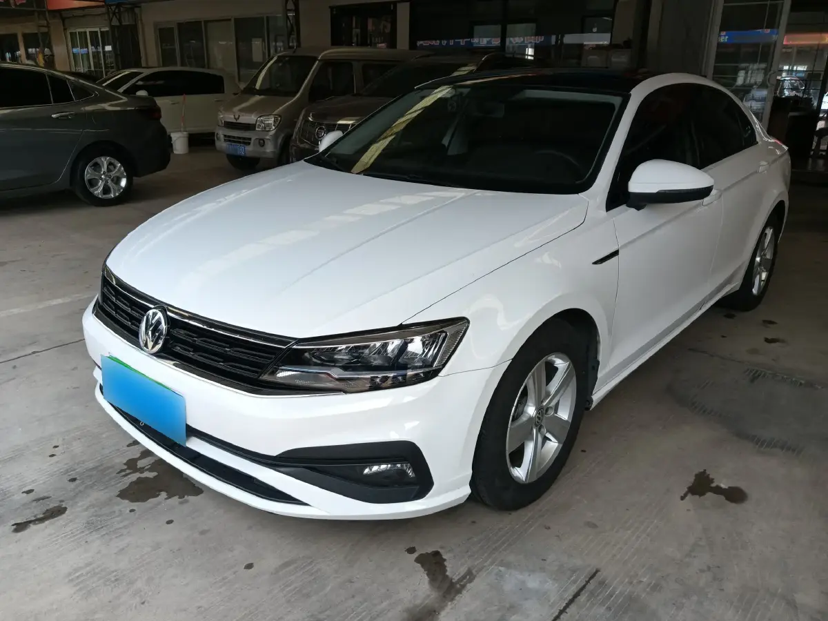 2021 Volkswagen Lamando 1.4T 131HP L4 7DCT